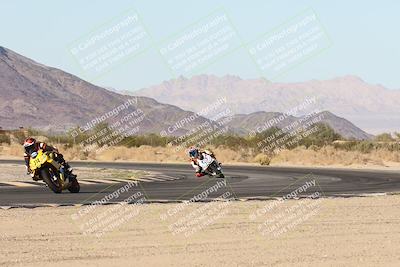 media/Nov-02-2025-CVMA (Sun) [[337aff29ab]]/Race 16-Formula Twins-Formula 40 UL(Holeshot)/